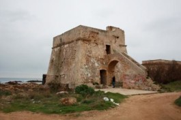 Batti il ferro quand’è caldo, ovvero le torri costiere di Terra d’Otranto in una relazione del 1624 (1/2)