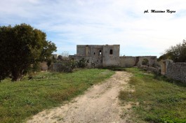 Lecce. Masseria Papaleo. Lì ove dimorano le Fate.