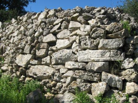 particolare del muro sul lato sud