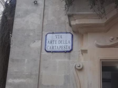 Lecce, centro storico, la via dell’abitazione che fu di Giuseppe Manzo