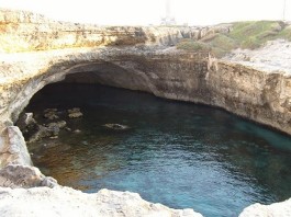 La Grotta della poesia, dell’acqua dolce  o del tradimento?