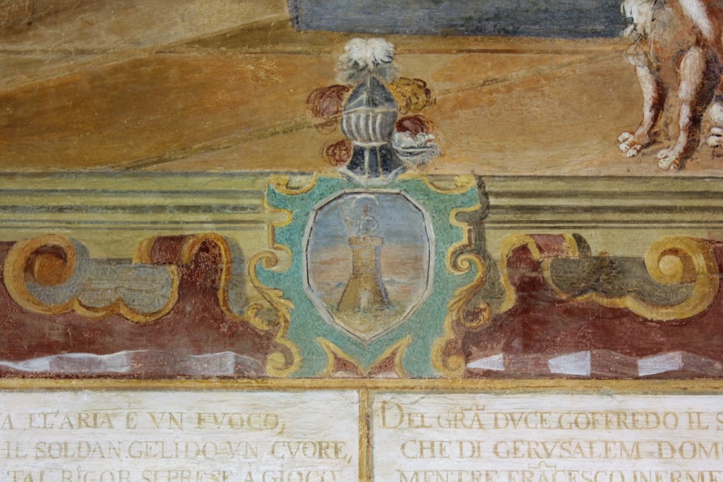 Galatina, chiostro della basilica di S. Caterina d'Alessandria, stemma dei Mory (ph R.G. Mele)