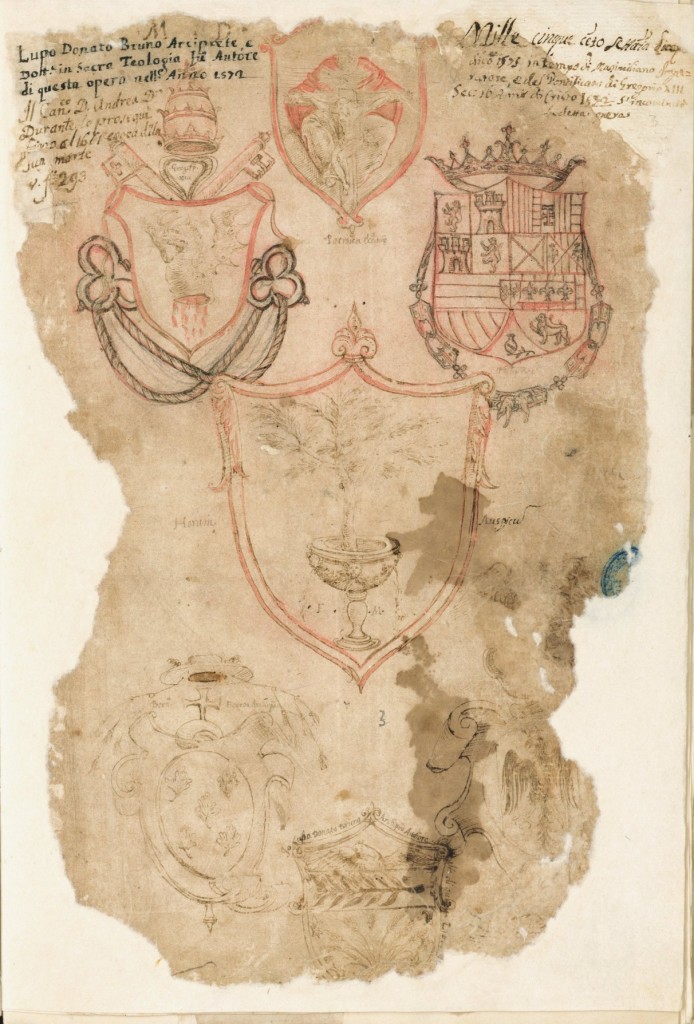 Fig. 3 – Frontespizio stemmato del Librone Magno, Manduria, Biblioteca comunale Marco Gatti, Manoscritti, ms. Rr/1-3 (1572-1810), c. 3r. La pluralità di insegne disegnate e acquerellate mette in scena la gerarchia dei poteri (religiosi e laici) esistenti all’epoca della compilazione del manoscritto (1572): il papa Gregorio XIII (in alto a sinistra), il re di Napoli Filippo II di Spagna (in alto a destra), l’arcivescovo di Oria Bernardino Figueroa (in basso a sinistra), il feudatario Davide Imperiali (in basso a destra). Al centro, lo stemma dell’Universitas, in alto quello del Capitolo della Collegiata di Manduria e in basso, quello dell’arciprete Lupo Donato Bruno. 