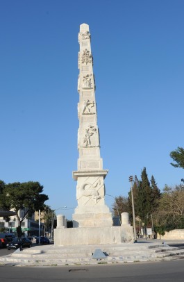 L’obelisco di Porta Napoli a Lecce (5/5)